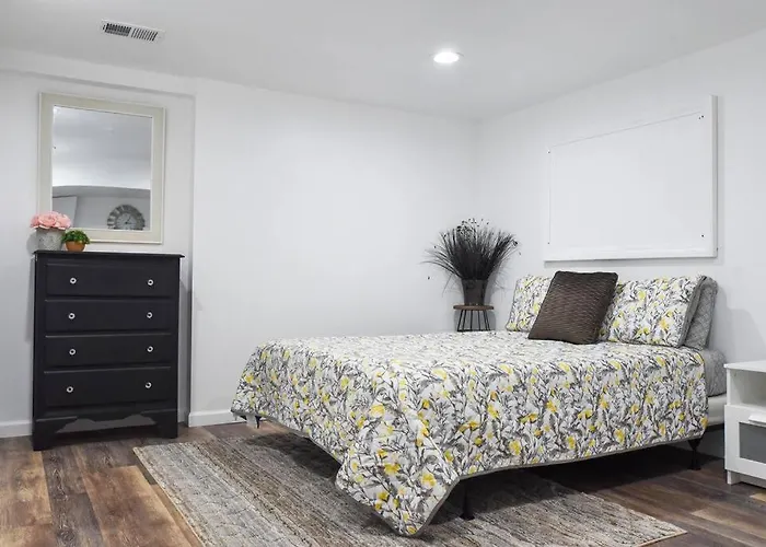 Cozy Mount Washington Home With Parking-Sleeps 4